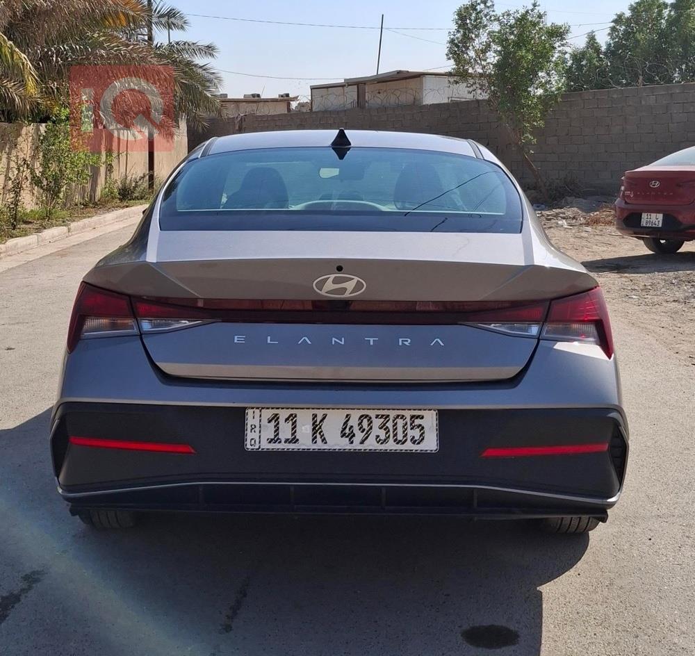 هیوندای ئەلەنترا